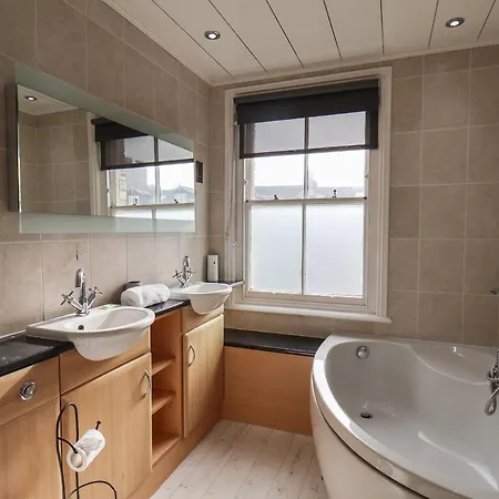 Sunnyvale House 펜션 *