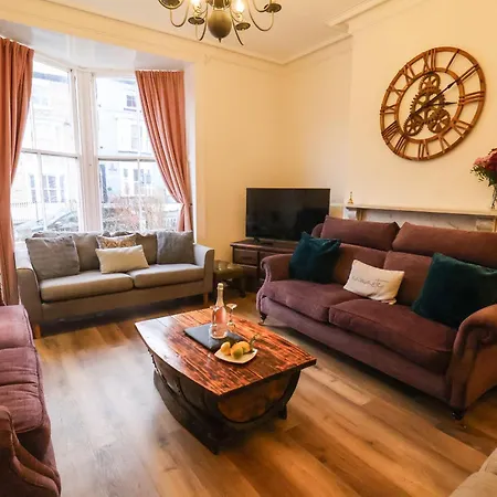 Sunnyvale House 펜션