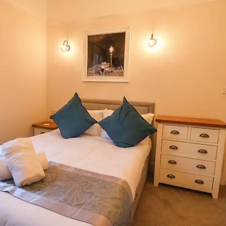 Sunnyvale House Tatil Evi *